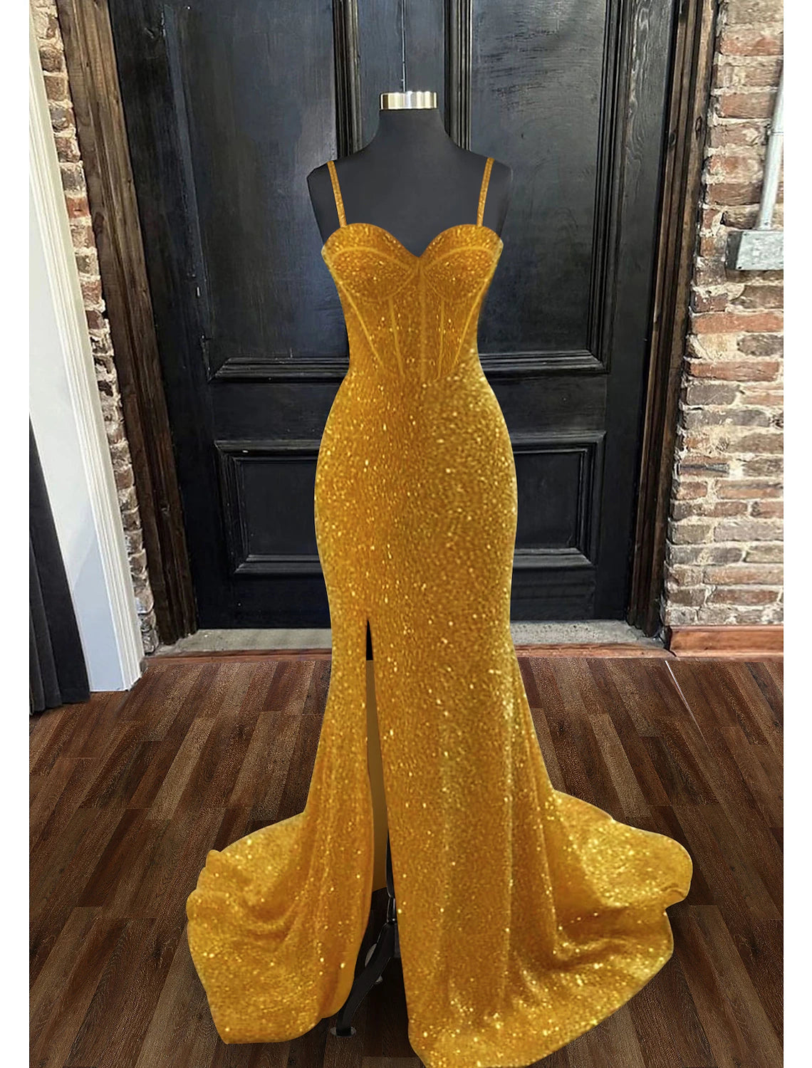 Mermaid / Trumpet Prom Dresses Sparkle & Shine Dress Formal Prom Sweep / Brush Train Sleeveless Sweetheart Sequined Backless with Sequin Slit Sequin Dress Shine